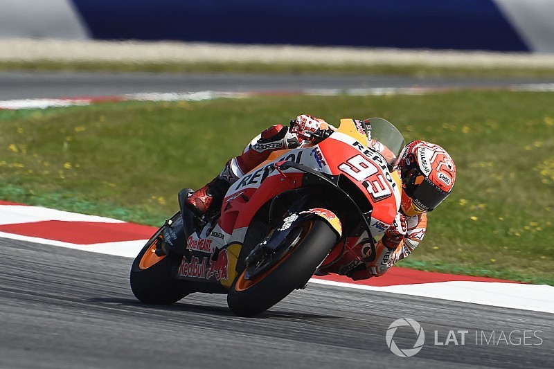 Márquez domina una segunda sesión pasada por agua
