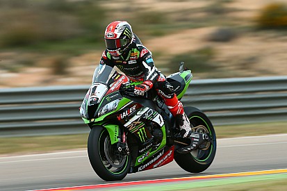 Jonathan Rea sigue dominando y manda en los libres de Motorland Aragón
