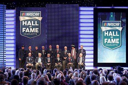 El Salón de la Fama de NASCAR ya tiene a sus cinco nuevos miembros
