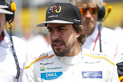 Алонсо пообещал McLaren найти того, кто даст ему возможность бороться за победы