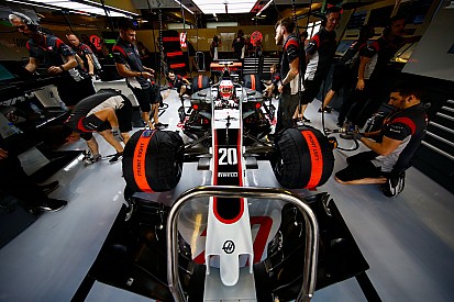 Átment a Haas 2018-as autója az FIA töréstesztjén