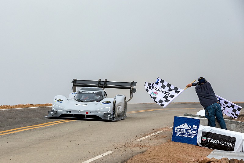 Volkswagen establece un nuevo récord en Pikes Peak