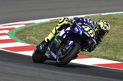 Rossi: Yamaha stuck with "the same bike" until Brno