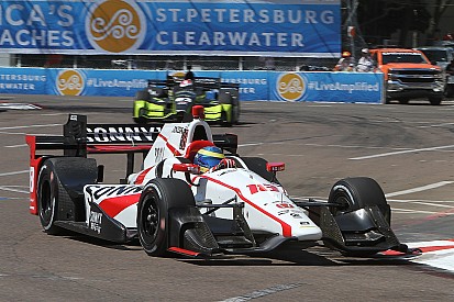 Bourdais stunt in seizoensopener IndyCar