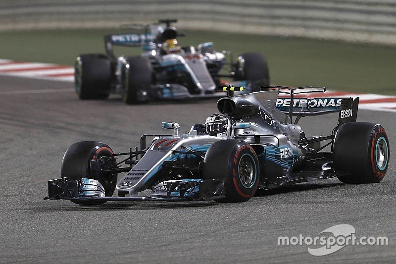 Hamilton dan Bottas bersikeras menentang team order