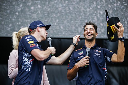Гонщики Red Bull вважають гонщиків Ferrari дивними