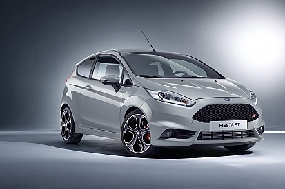 Ford Fiesta ST200 gaat met 200 pk als de brandweer