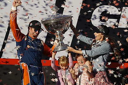 IndyCar Sonoma: Hunter-Reay dominan, Dixon rengkuh gelar kelima