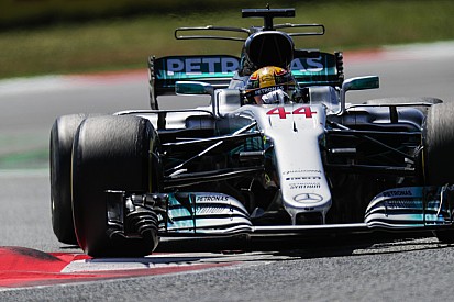 F1 2017: Warum Mercedes-Pilot Hamilton ohne Trinkflasche fährt