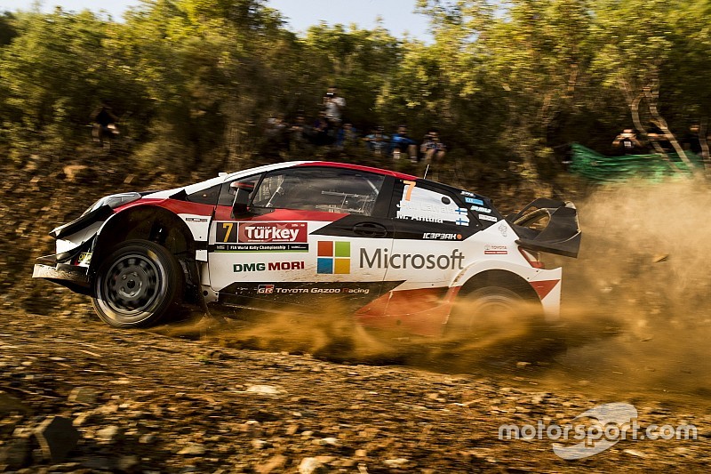 Turchia, PS12: Tanak amministra e Latvala si avvicina. A fuoco la Citroen di Breen!