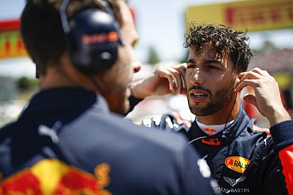 Van der Garde: “Ricciardo een leuke gozer, maar kan ook een klootzak zijn”