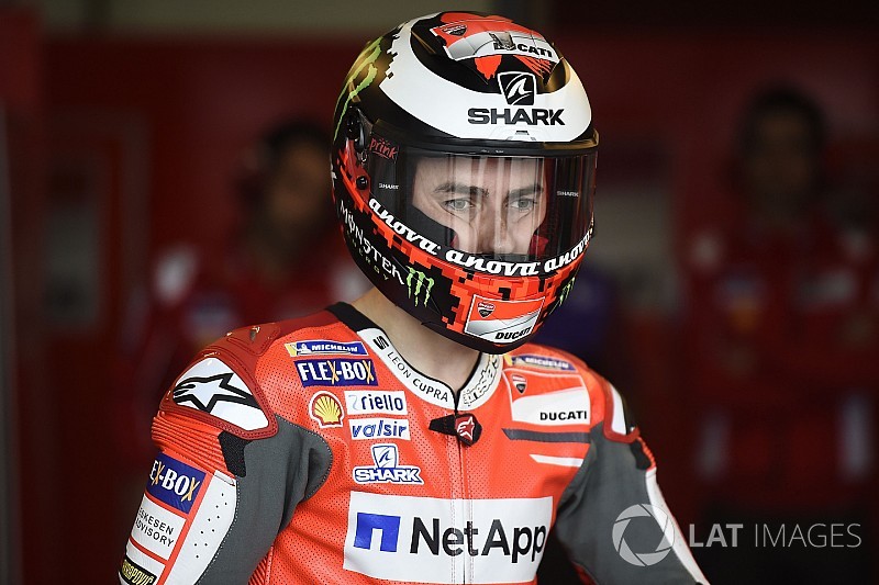 Suzuki targets luring Lorenzo from Ducati for 2019
