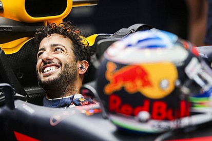 Ricciardo se inspira en Rossi para lidiar con Verstappen