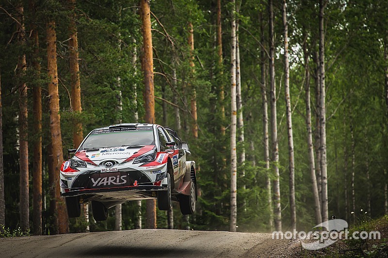 【WRC】フィンランド2日目:トヨタの新人ラッピが首位浮上!