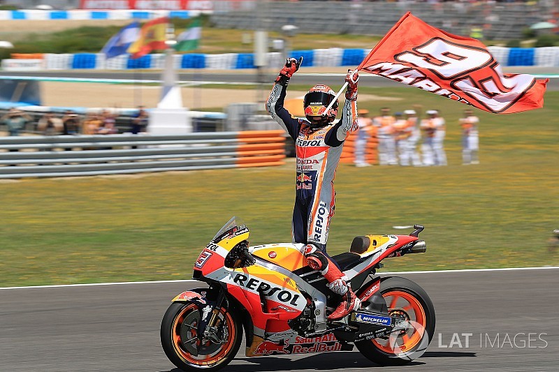 MotoGP Spanyol: Kemenangan Marquez dan insiden Honda-Ducati