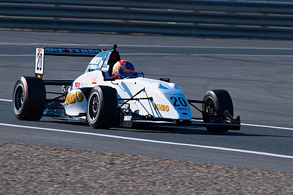 MRF Dubai: Van Kalmthout kuasai Race 2, Presley Martono nyaris podium