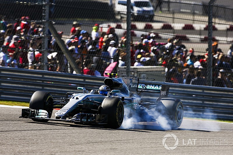 Mercedes debe hacer el coche