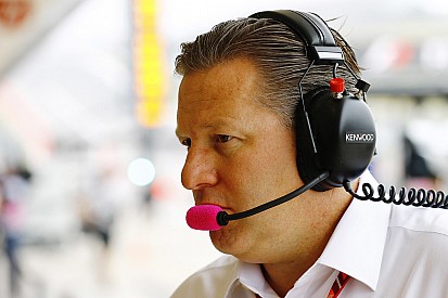 Зак Браун об угрозах Ferrari уйти: Когда лодка тонет, ко дну идут все