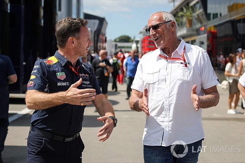 Mateschitz: 2017'ye kıyasla Mercedes'e daha yakınız