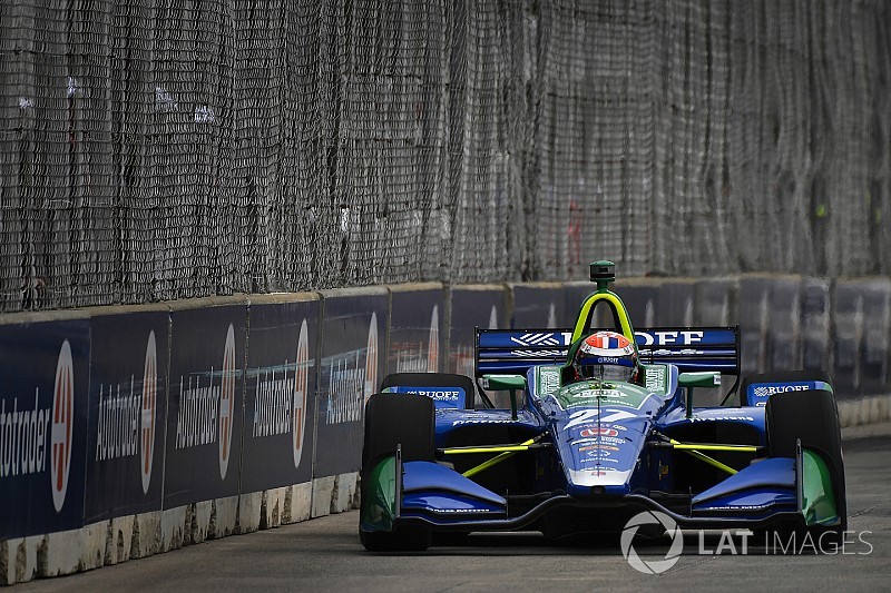 Alexander Rossi centra sul bagnato la pole per Gara 2 a Detroit