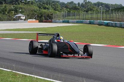 Tes Formula Masters: Keanon Santoso pertajam catatan waktu