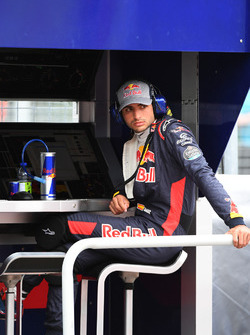 Карлос Сайнс-мол., Scuderia Toro Rosso