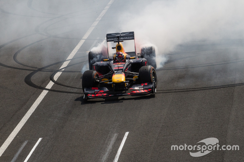 A Red Bull zandvoorti F1-es parádéja