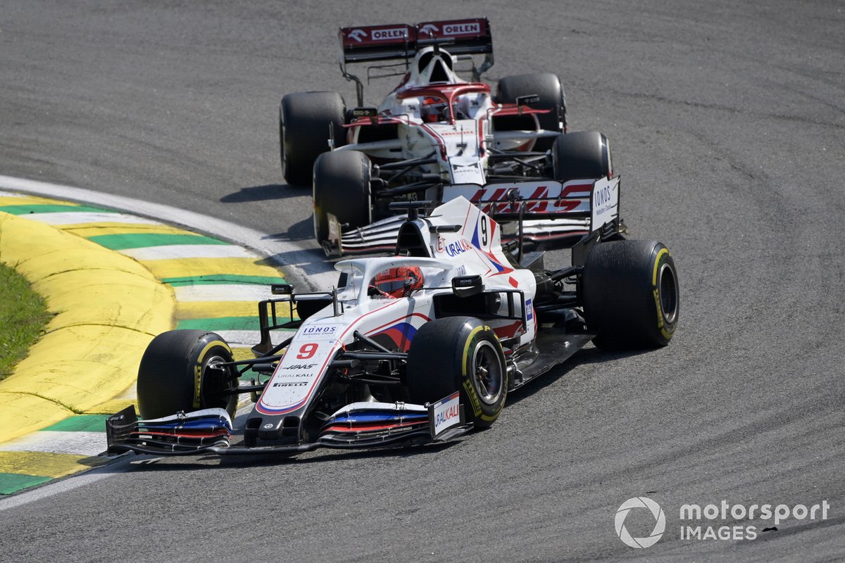 Никита Мазепин, Haas VF-21, Кими Райкконен, Alfa Romeo Racing C41