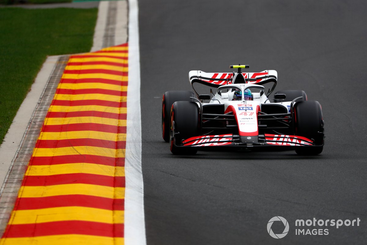 Mick Schumacher, Haas VF-22