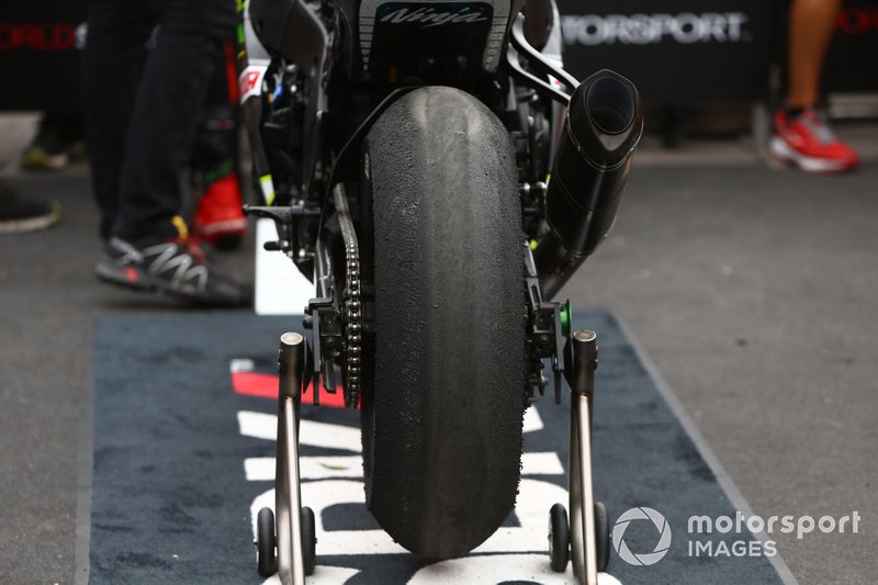 Neumático Pirelli de Jonathan Rea, Kawasaki Racing Team