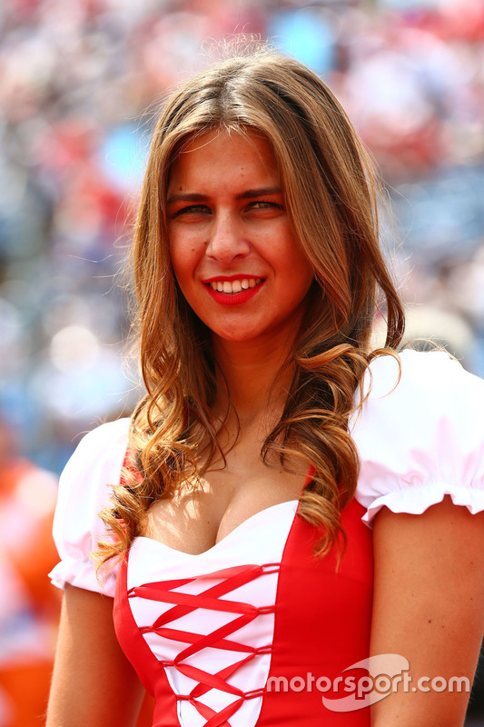 Grid girl