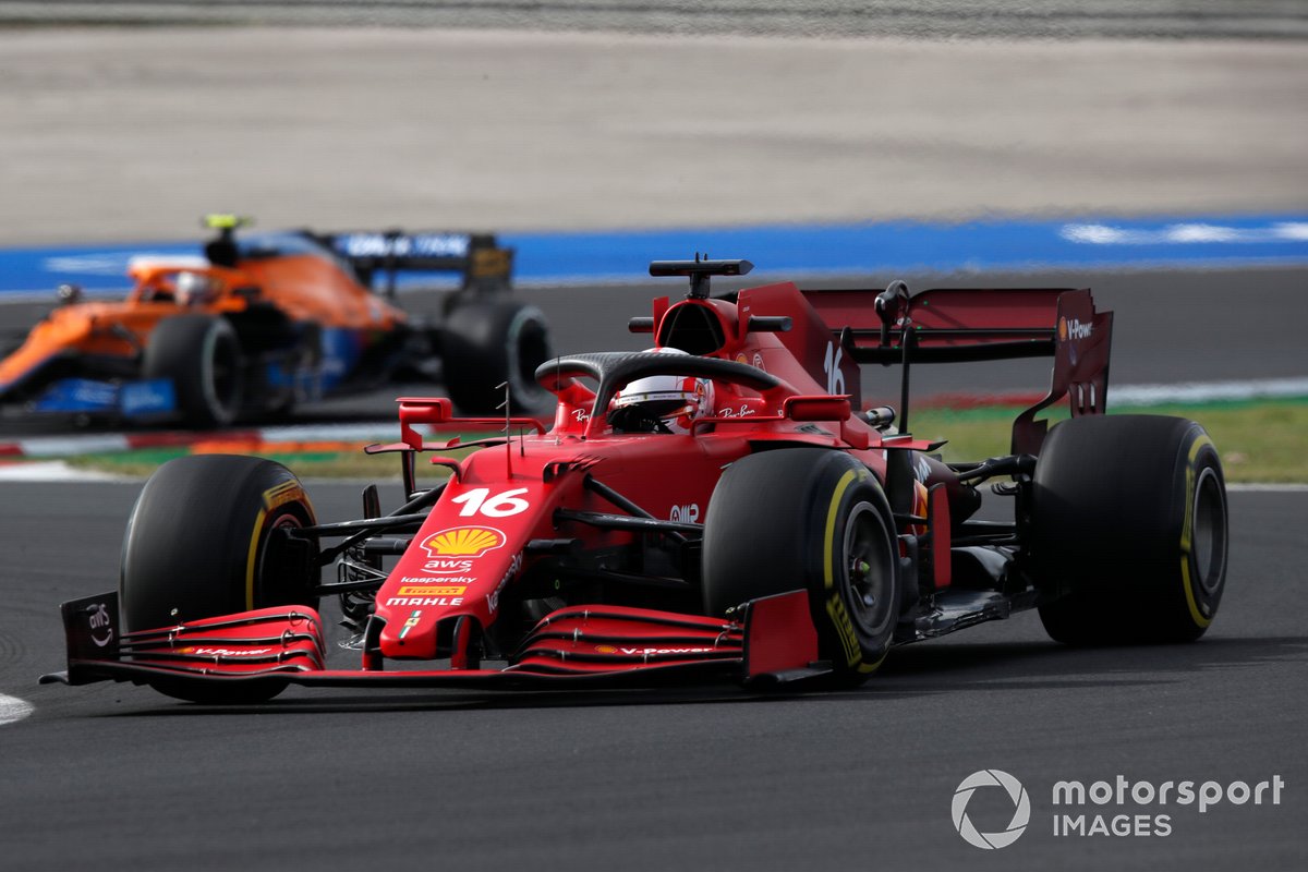 Charles Leclerc, Ferrari SF21, saat turun di FP2 F1 GP Turki di Istanbul Park, Jumat (8/10/2021).