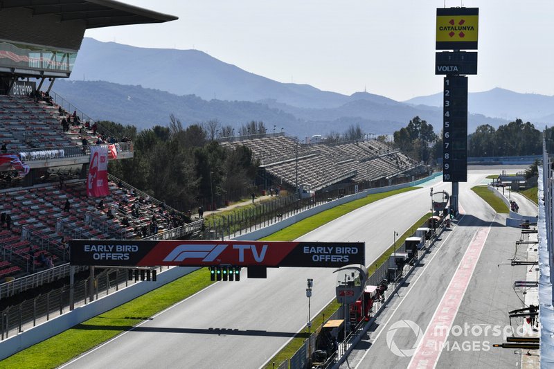 Una vista de la recta del circuito de Barcelona.