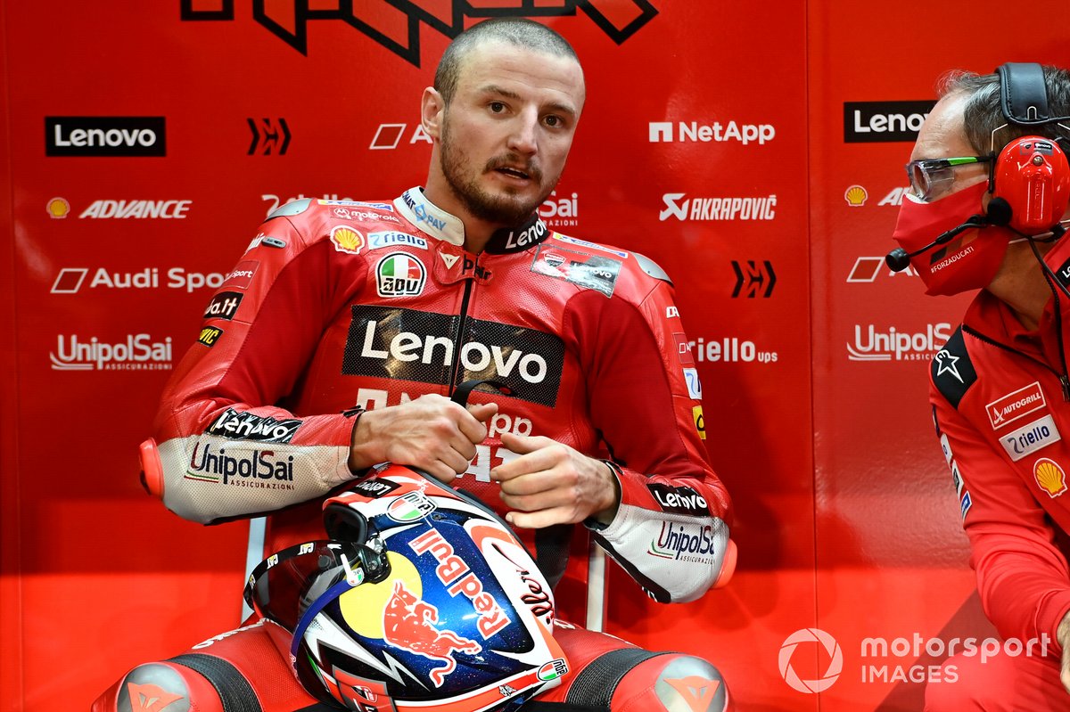 Pembalap Ducati Team, Jack Miller, menilai performa Pol Espargaro dari Repsol Honda paling impresif sepanjang tes MotoGP Qatar.