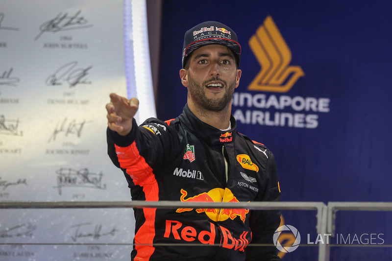 Podium: second place Daniel Ricciardo, Red Bull Racing