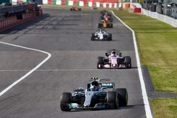 Valtteri Bottas, Mercedes AMG F1 W08, Sergio Perez, Sahara Force India F1 VJM10, Felipe Massa, Willi
