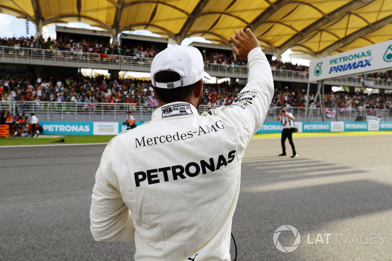 Pole man Lewis Hamilton, Mercedes AMG F1, celebrates
