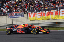 Даніель Ріккардо, Red Bull Racing RB14, Кімі Райкконен, Ferrari SF71H