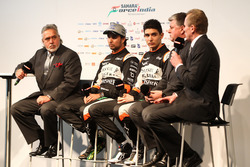 Andy Green, Sergio Perez Vijay Mallya, Esteban Ocon ve Otmar Szafnauer, Sahara Force India lansmanın