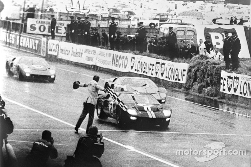 Primera victoria de Ford en las 24 horas de Le Mans 1966 con Bruce McLaren y Chris Amon