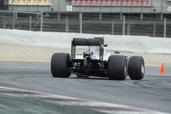 Nico Rosberg, Mercedes F1 Team test met de banden van Pirelli voor 2017