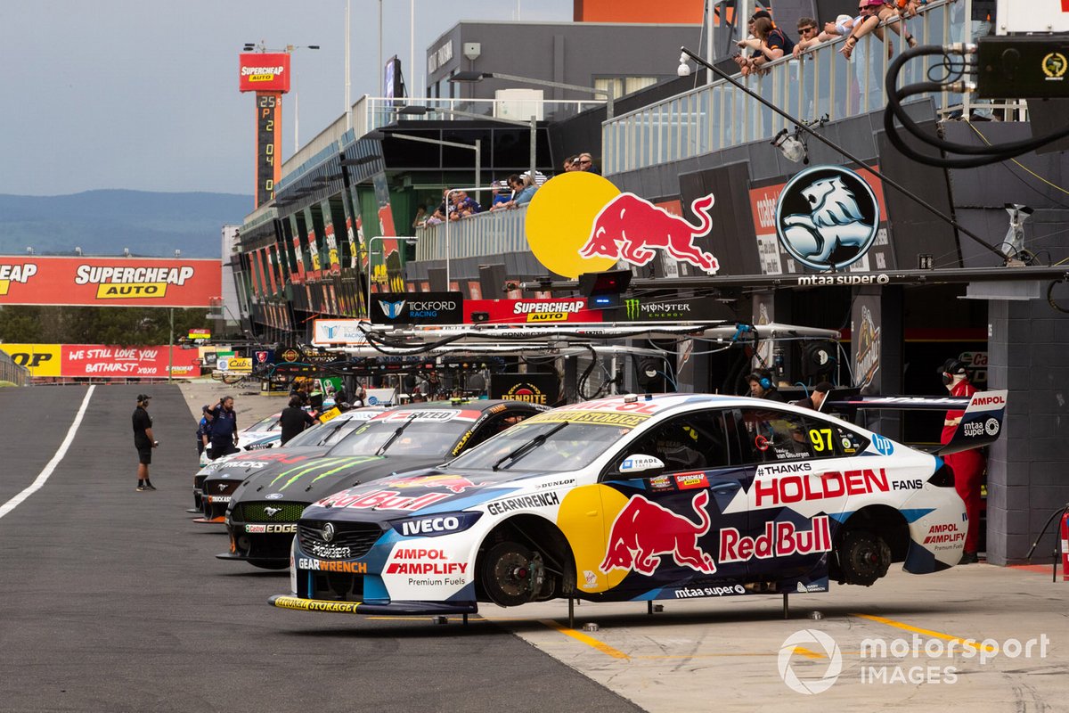 Shane van Gisbergen, Triple Eight Race Engineering Holden