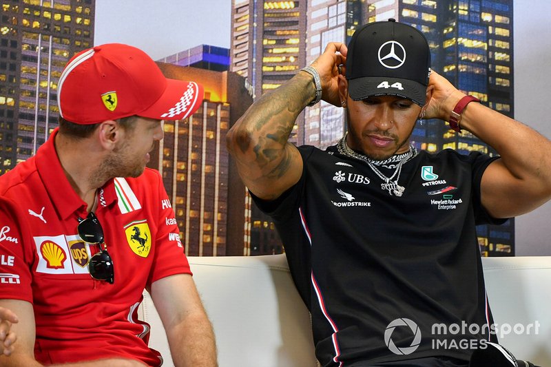 Sebastian Vettel, Ferrari et Lewis Hamilton, Mercedes-AMG Petronas F1, en conférence de presse