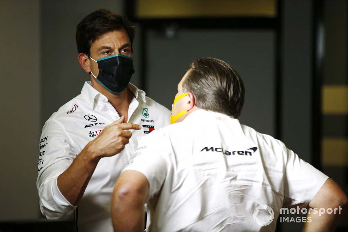 Toto Wolff, Executive Director (Business), Mercedes AMG, and Zak Brown, Executive Director, McLaren