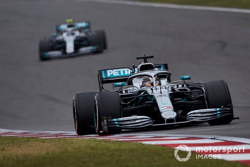 Lewis Hamilton voor Valtteri Bottas, Mercedes AMG W10