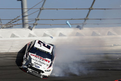 Crash: Brad Keselowski, Team Penske Ford Fusion
