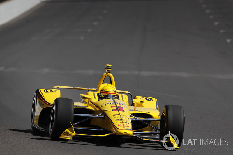 DNF: Helio Castroneves, Team Penske, Chevrolet