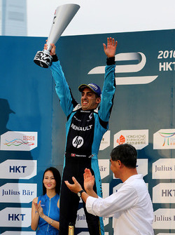 Podio: il vincitore della gara, Sébastien Buemi, Renault e.Dams