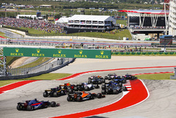 Nico Hulkenberg, Renault Sport F1 Team RS17, Stoffel Vandoorne, McLaren MCL32, Brendon Hartley, Scud