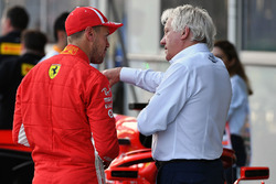 Sebastian Vettel, Ferrari ve Charlie Whiting, FIA Delegesi
